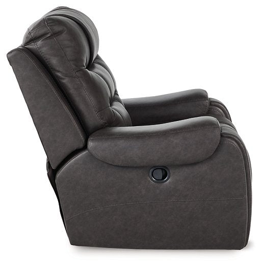 Femley Recliner