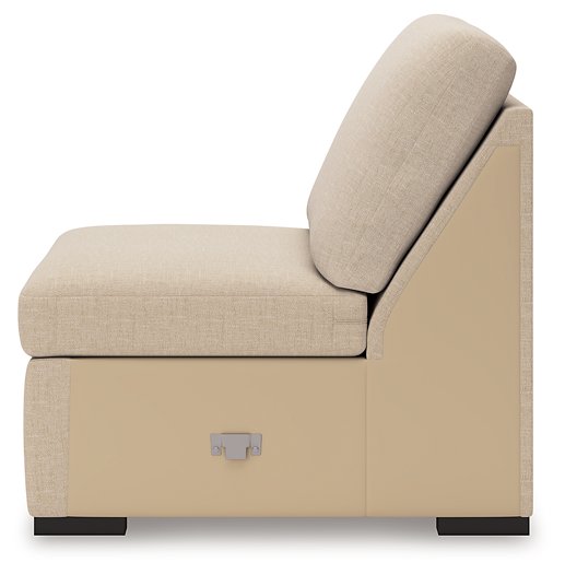 LadyMae Sectional with Chaise - Watson's 87 Furniture (Middlefield,OH)