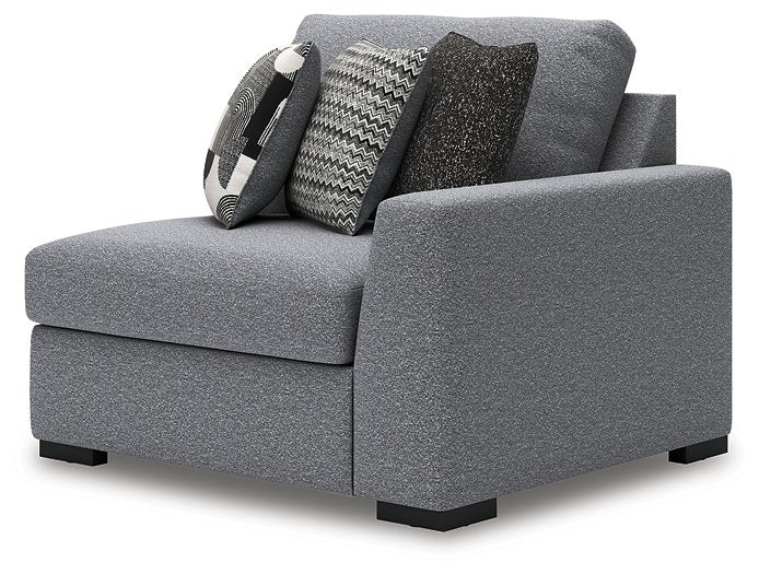 Bealton Sectional with Chaise - Watson's 87 Furniture (Middlefield,OH)