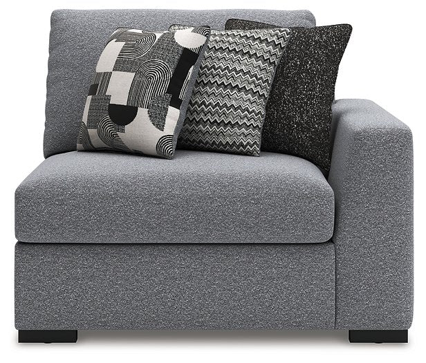 Bealton Sectional with Chaise - Watson's 87 Furniture (Middlefield,OH)