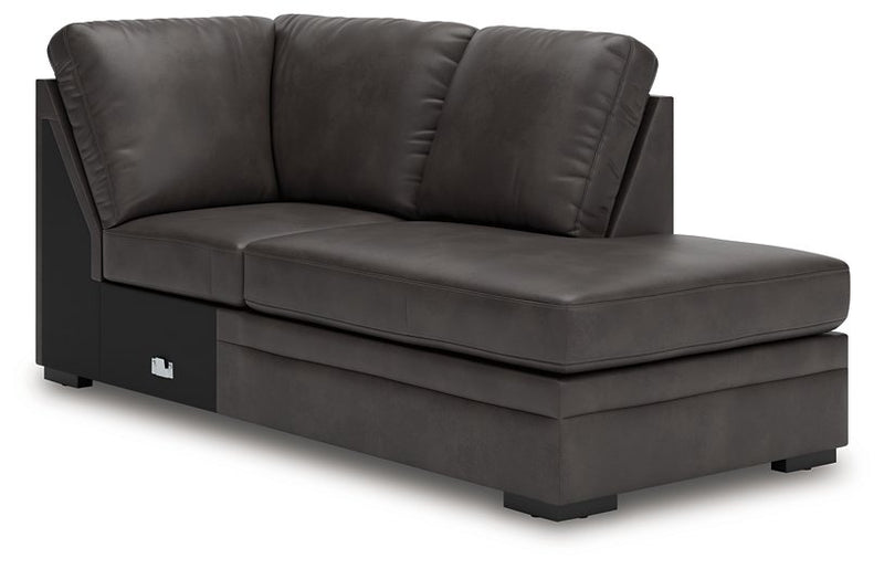 Lofton-Pike Sectional with Chaise - Watson's 87 Furniture (Middlefield,OH)