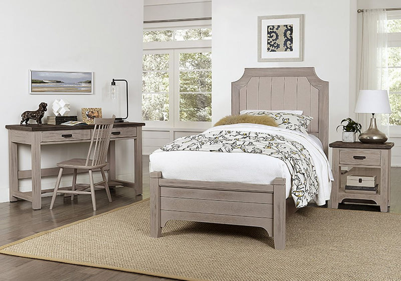 Vaughan-Bassett Bungalow Full Upholstered Bed in Dover - Watson's 87 Furniture (Middlefield,OH)