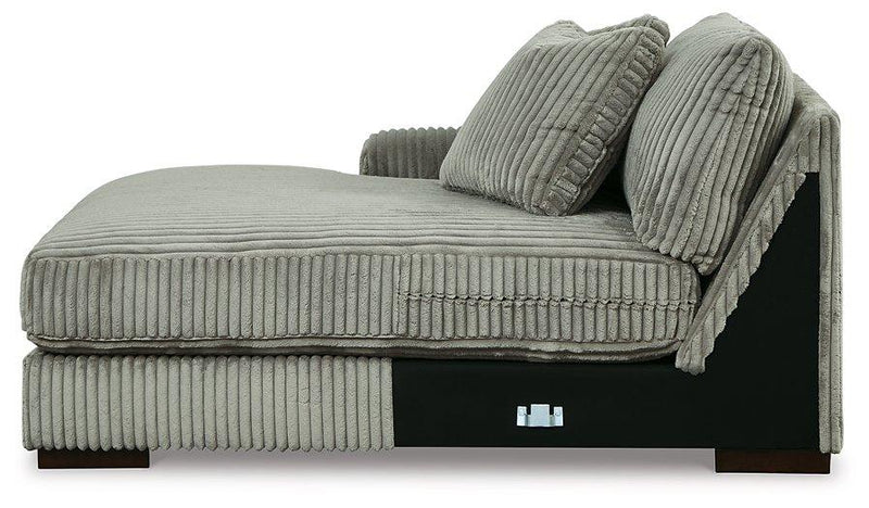 Lindyn Sectional with Double Chaise - Watson's 87 Furniture (Middlefield,OH)