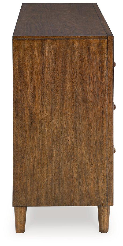 Lyncott Dresser and Mirror - Watson's 87 Furniture (Middlefield,OH)