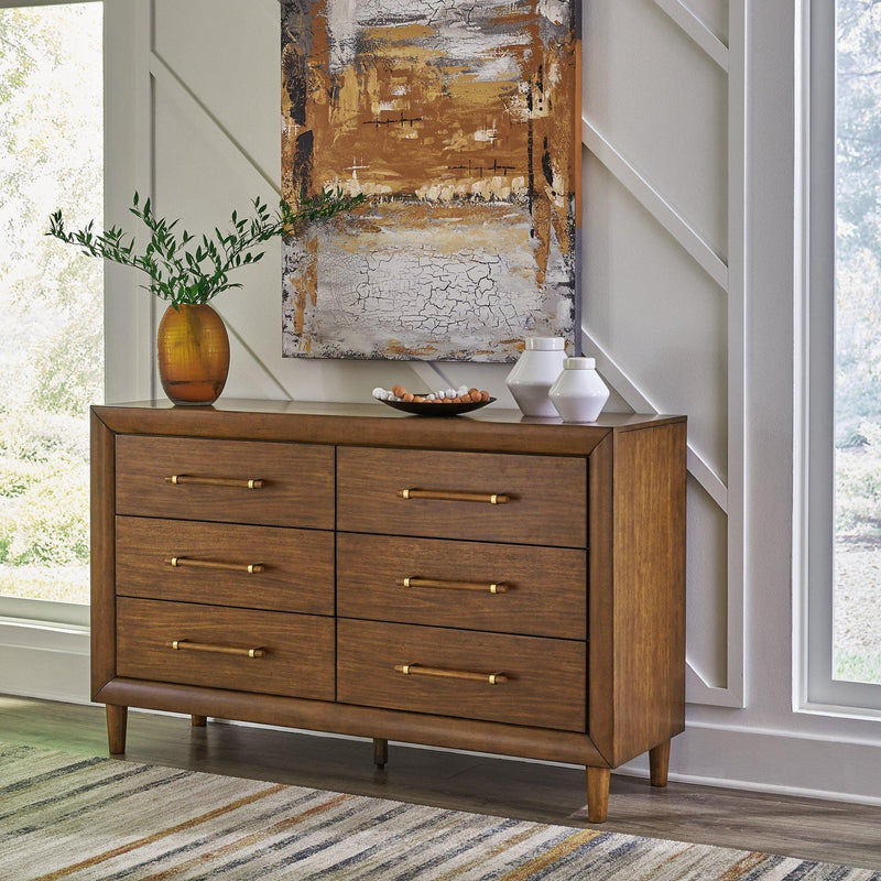 Lyncott Dresser and Mirror - Watson's 87 Furniture (Middlefield,OH)