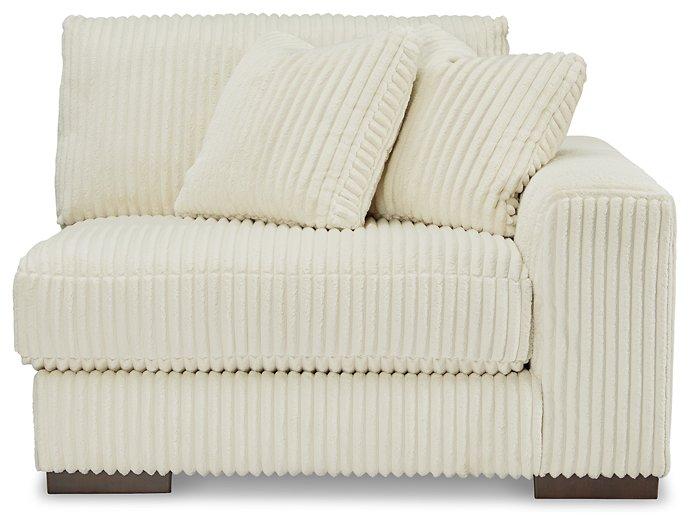 Lindyn Sectional - Watson's 87 Furniture (Middlefield,OH)