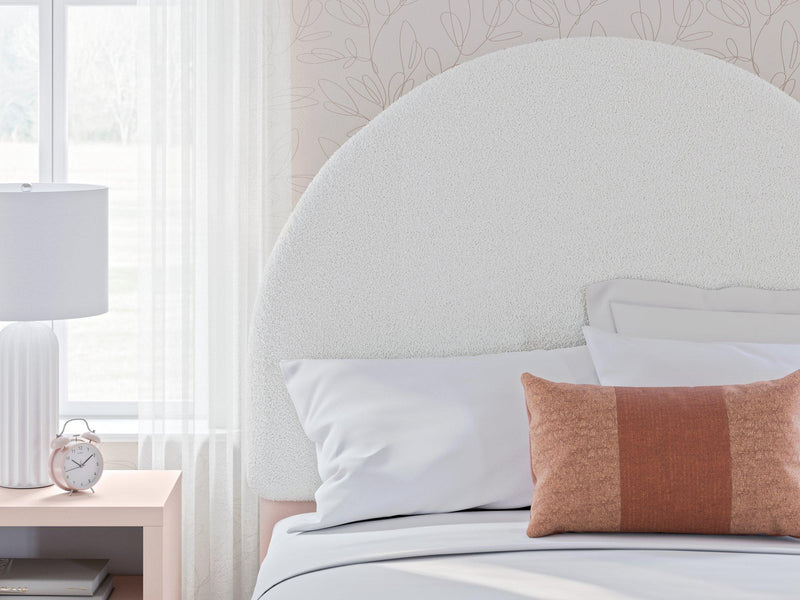 Wistenpine Upholstered Bed with Storage - Watson's 87 Furniture (Middlefield,OH)
