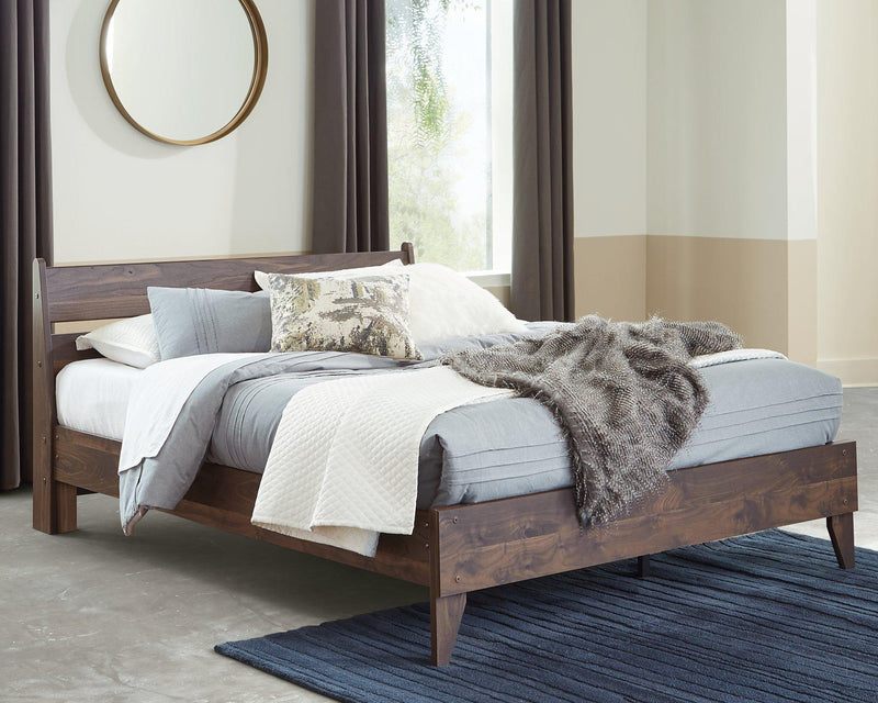 Calverson Panel Bed - Watson's 87 Furniture (Middlefield,OH)