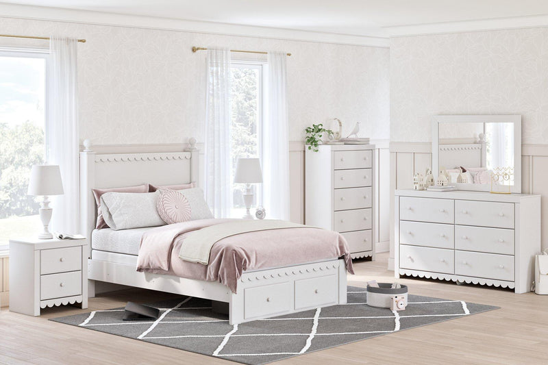 Mollviney Chest of Drawers - Watson's 87 Furniture (Middlefield,OH)