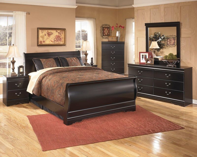 Huey Vineyard Dresser and Mirror - Watson's 87 Furniture (Middlefield,OH)