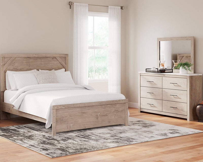 Senniberg Dresser and Mirror - Watson's 87 Furniture (Middlefield,OH)