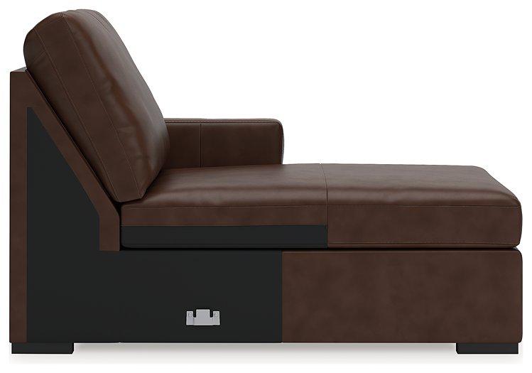 McDowlan Sectional with Chaise - Watson's 87 Furniture (Middlefield,OH)
