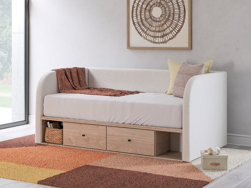 Arloster Upholstered Bed - Watson's 87 Furniture (Middlefield,OH)