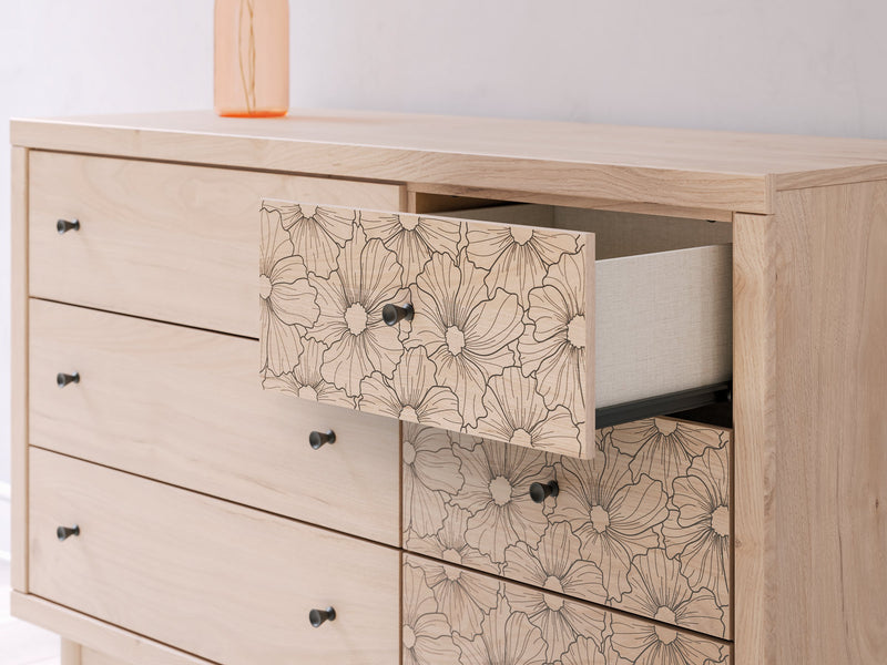 Arloster Dresser and Mirror - Watson's 87 Furniture (Middlefield,OH)