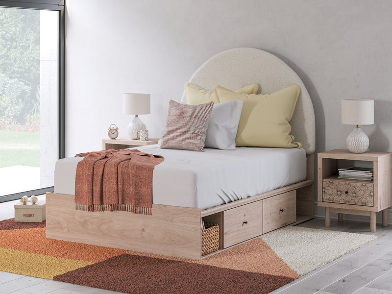 Arloster Upholstered Bed - Watson's 87 Furniture (Middlefield,OH)