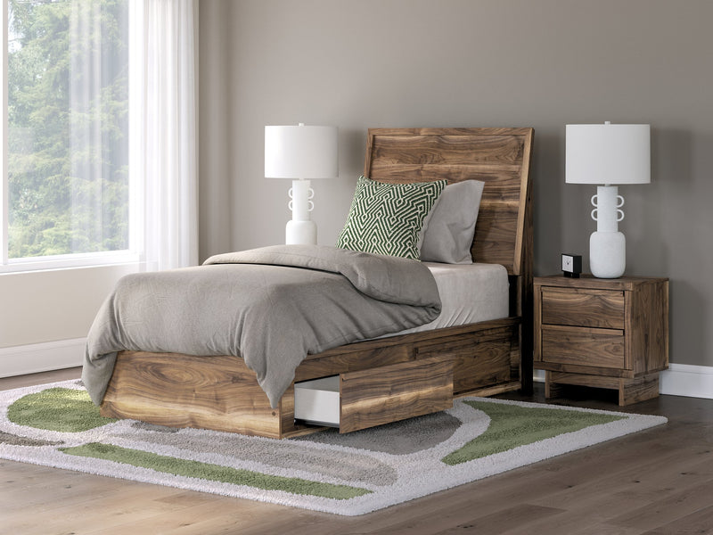 Chirason Bed - Watson's 87 Furniture (Middlefield,OH)