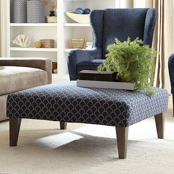 VERO BENCH OTTOMAN W/2 PILLOWS- 9980DW2P - Watson's 87 Furniture (Middlefield,OH)