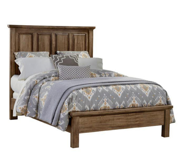 Vaughan-Bassett Maple Road Queen Mansion Bed w/ Low Profile Footboard in Maple Syrup