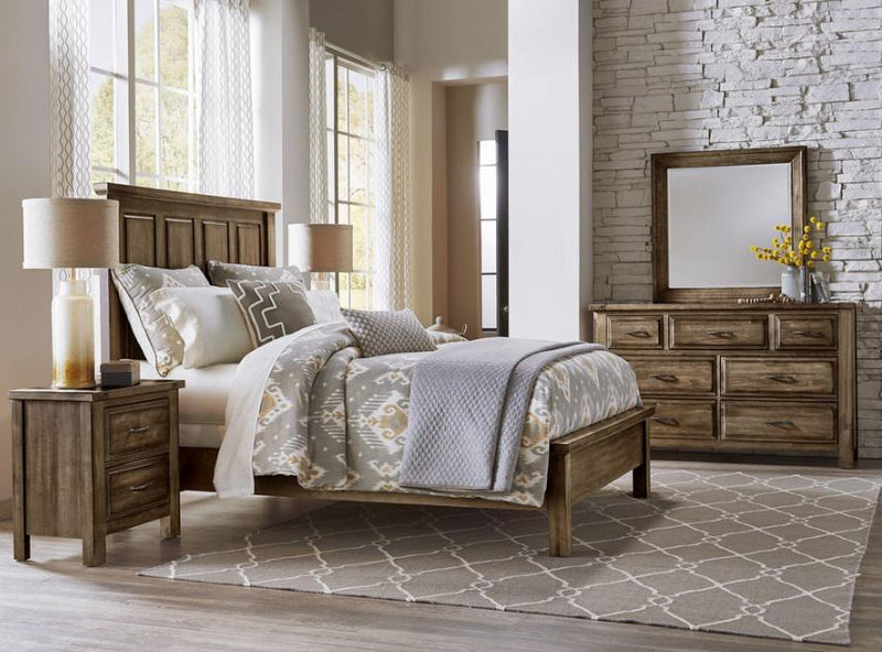 Vaughan-Bassett Maple Road Queen Slat Poster Bed  in Maple Syrup - Watson's 87 Furniture (Middlefield,OH)