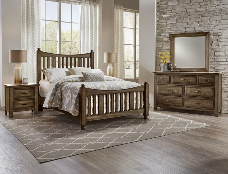 Vaughan-Bassett Maple Road Queen Slat Poster Bed  in Maple Syrup - Watson's 87 Furniture (Middlefield,OH)
