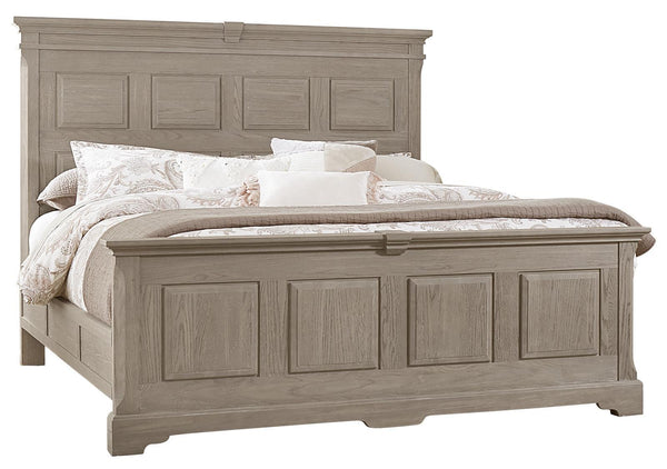 Vaughan-Bassett Heritage Queen Mansion with Decorative Rails Bed in Greystone