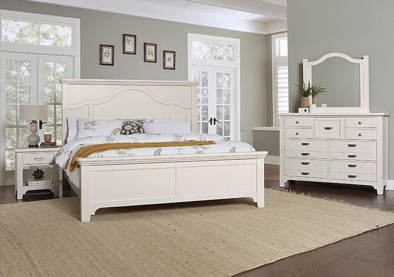 Vaughan-Bassett Bungalow Queen Mantel Panel Bed in Lattice - Watson's 87 Furniture (Middlefield,OH)